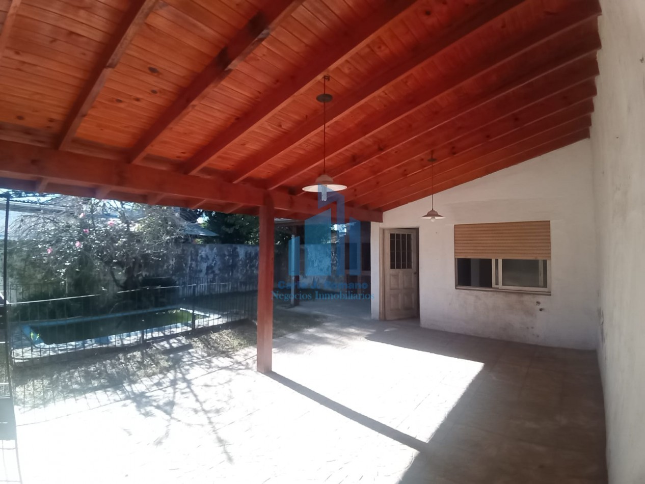 VENTA CASA CON COCHERA Y PISCINA EN DERQUI, PILAR 
