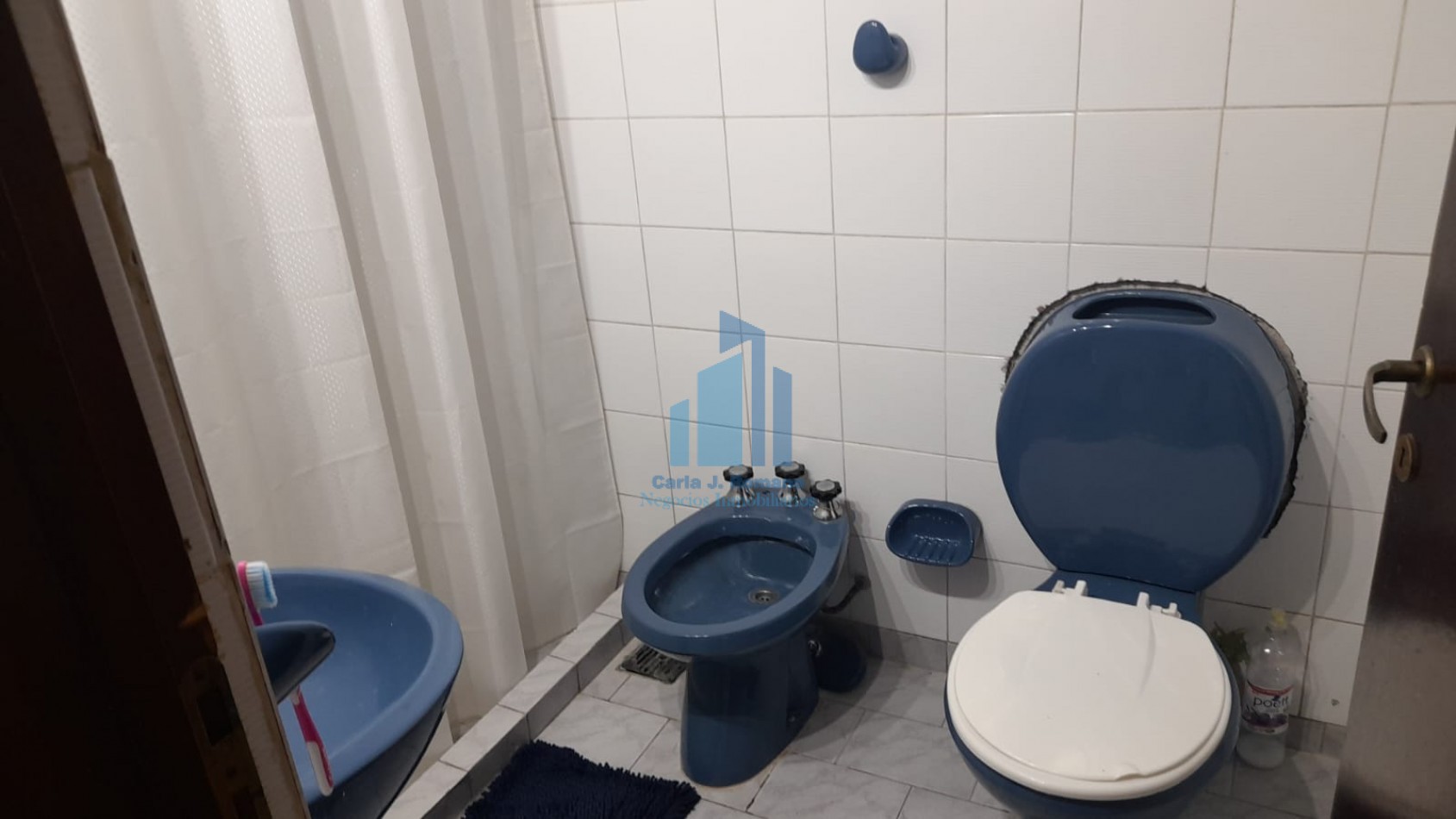VENTA CASA 4 AMBIENTES CON COCHERA EN QUILMES 