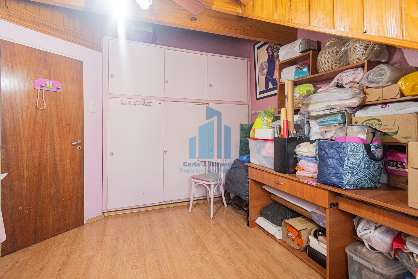 Venta Chalet 5 ambientes con cochera en Sarandi