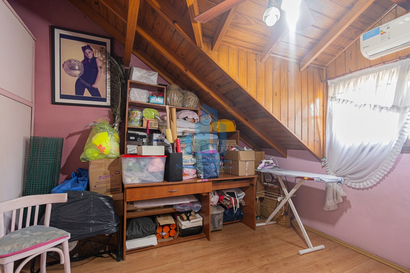 Venta Chalet 5 ambientes con cochera en Sarandi