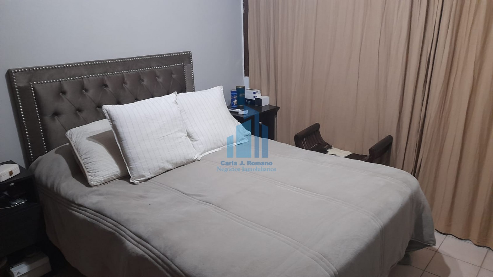 VENTA CASA 4 AMBIENTES CON COCHERA EN QUILMES 