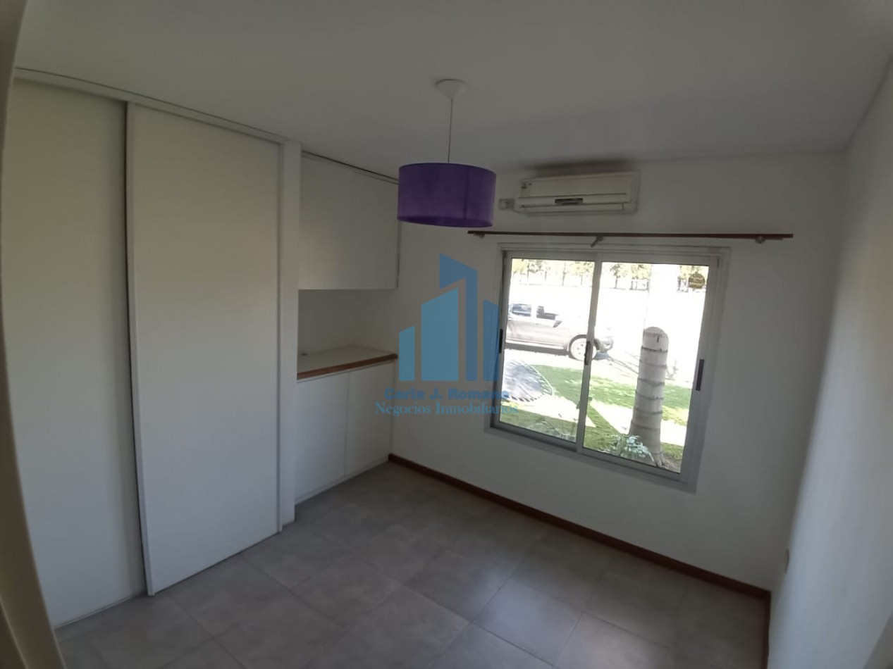 VENTA CASA 4 AMBIENTES EN COUNTRY SAN PATRICIO, MORENO 