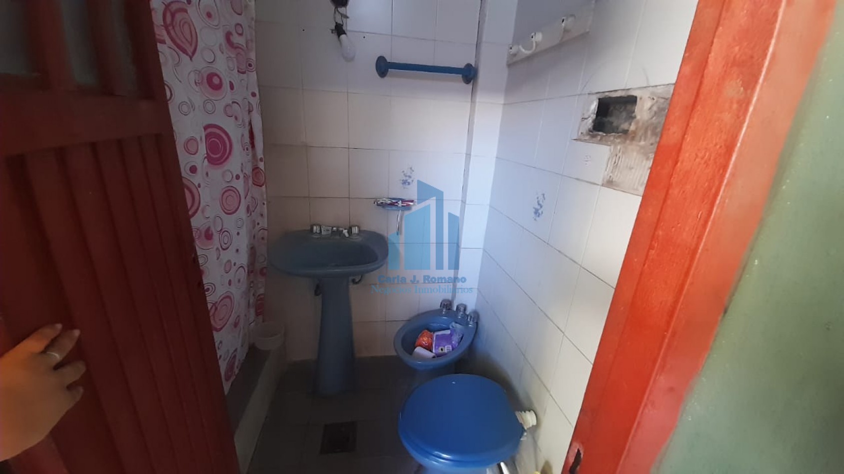 VENTA CASA 5 AMBIENTES CON COCHERA 