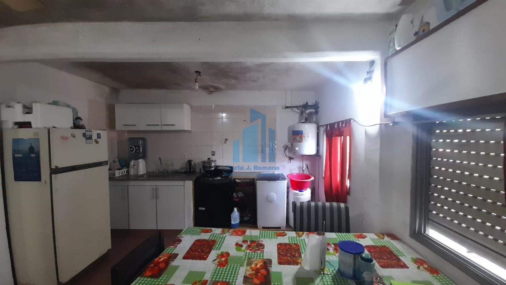 VENTA CASA 5 AMBIENTES CON COCHERA 