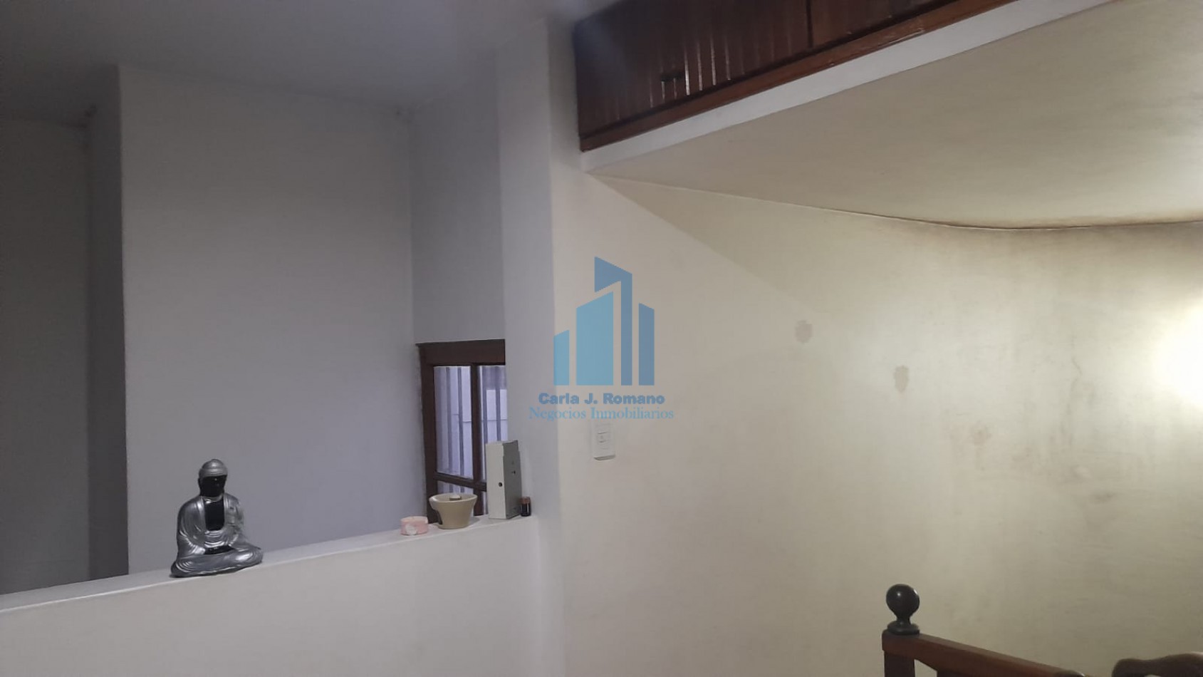 VENTA CASA 4 AMBIENTES CON COCHERA EN QUILMES 