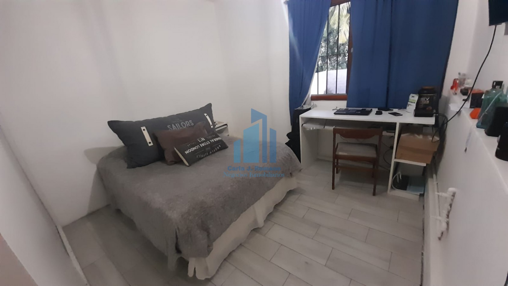 VENTA CASA 4 AMBIENTES CON COCHERA EN QUILMES 