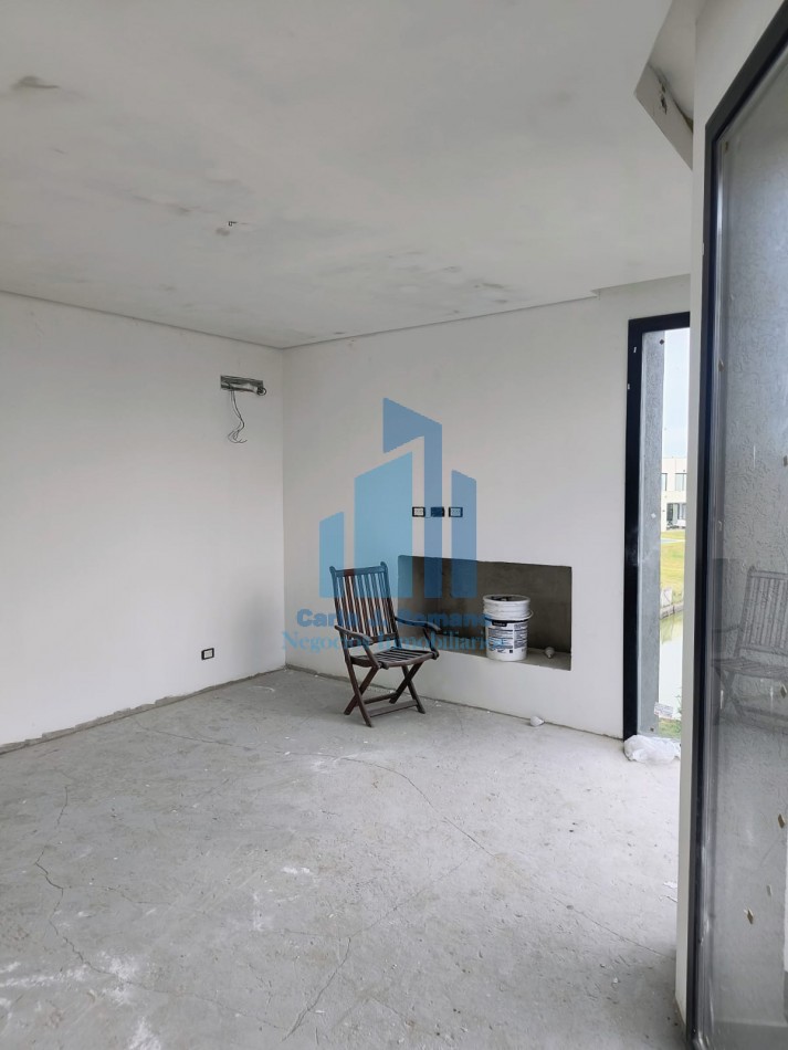 VENTA CASA A TERMINAR de 6 AMBIENTES EN BARRIO EL CANTON CON VISTA A LAGUNA , ESCOBAR