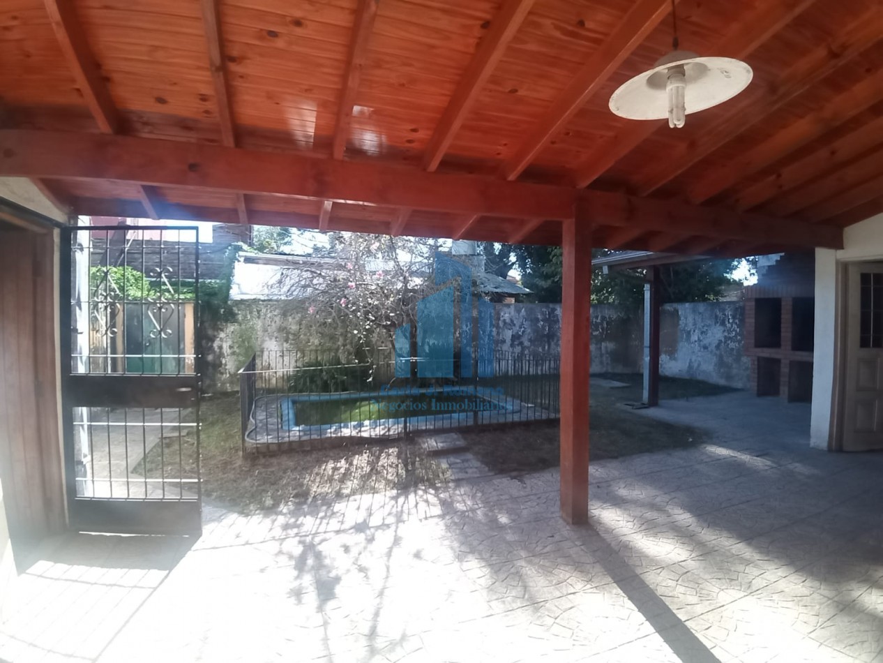 VENTA CASA CON COCHERA Y PISCINA EN DERQUI, PILAR 