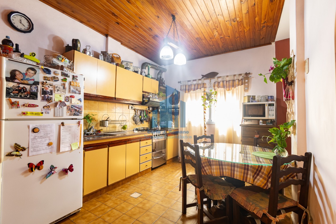 Venta Chalet 5 ambientes con cochera en Sarandi
