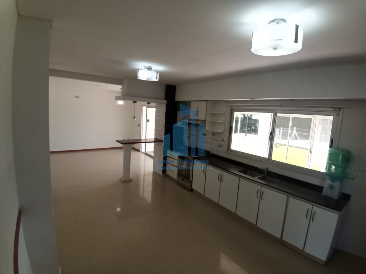 VENTA CASA 4 AMBIENTES EN COUNTRY SAN PATRICIO, MORENO 