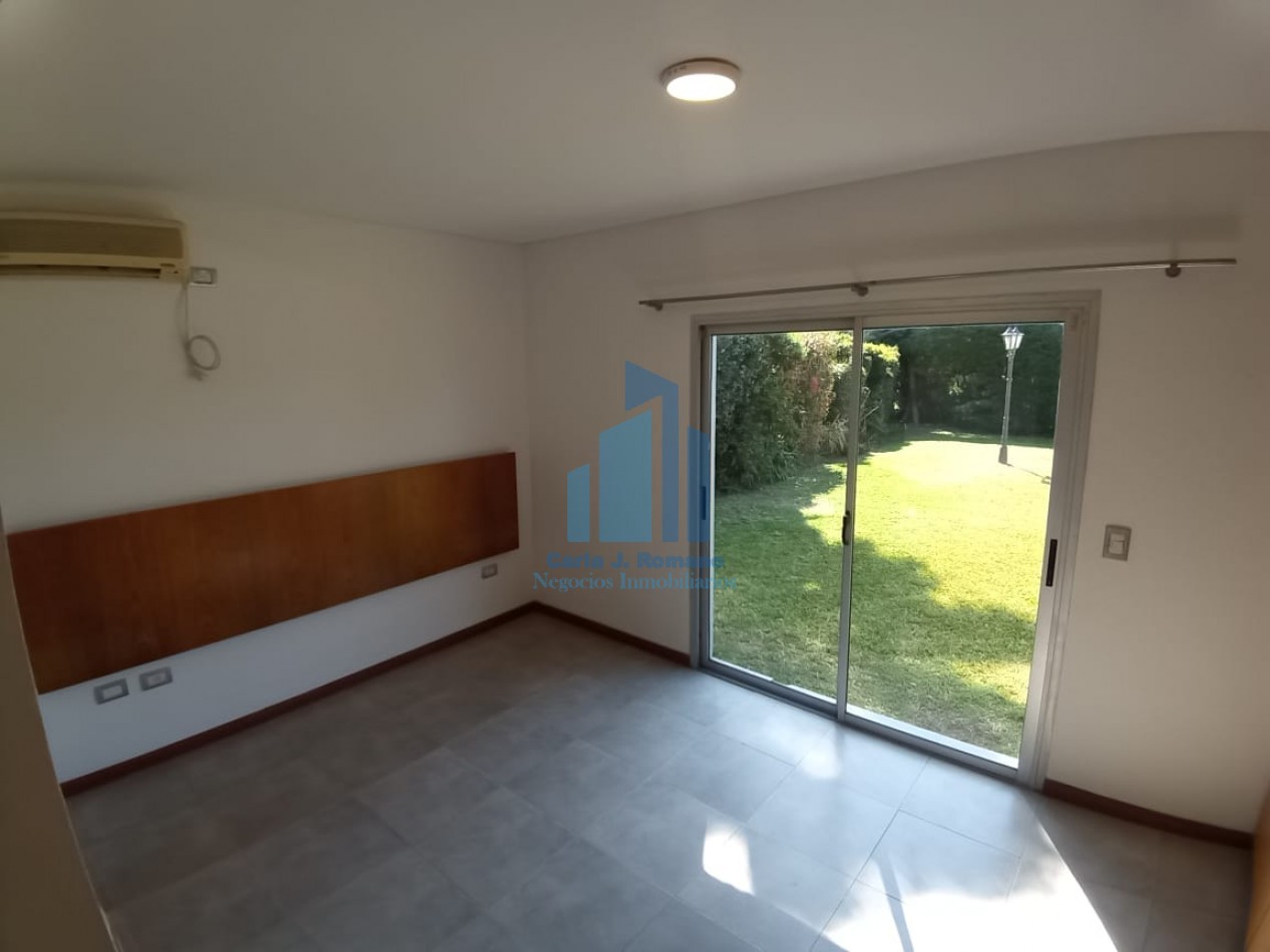 VENTA CASA 4 AMBIENTES EN COUNTRY SAN PATRICIO, MORENO 