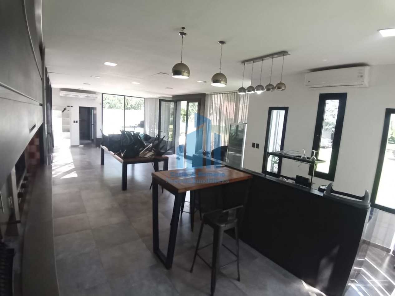 VENTA QUINTA 3AMBIENTES CON QUINCHO EN GRAL. RODRIGUEZ 