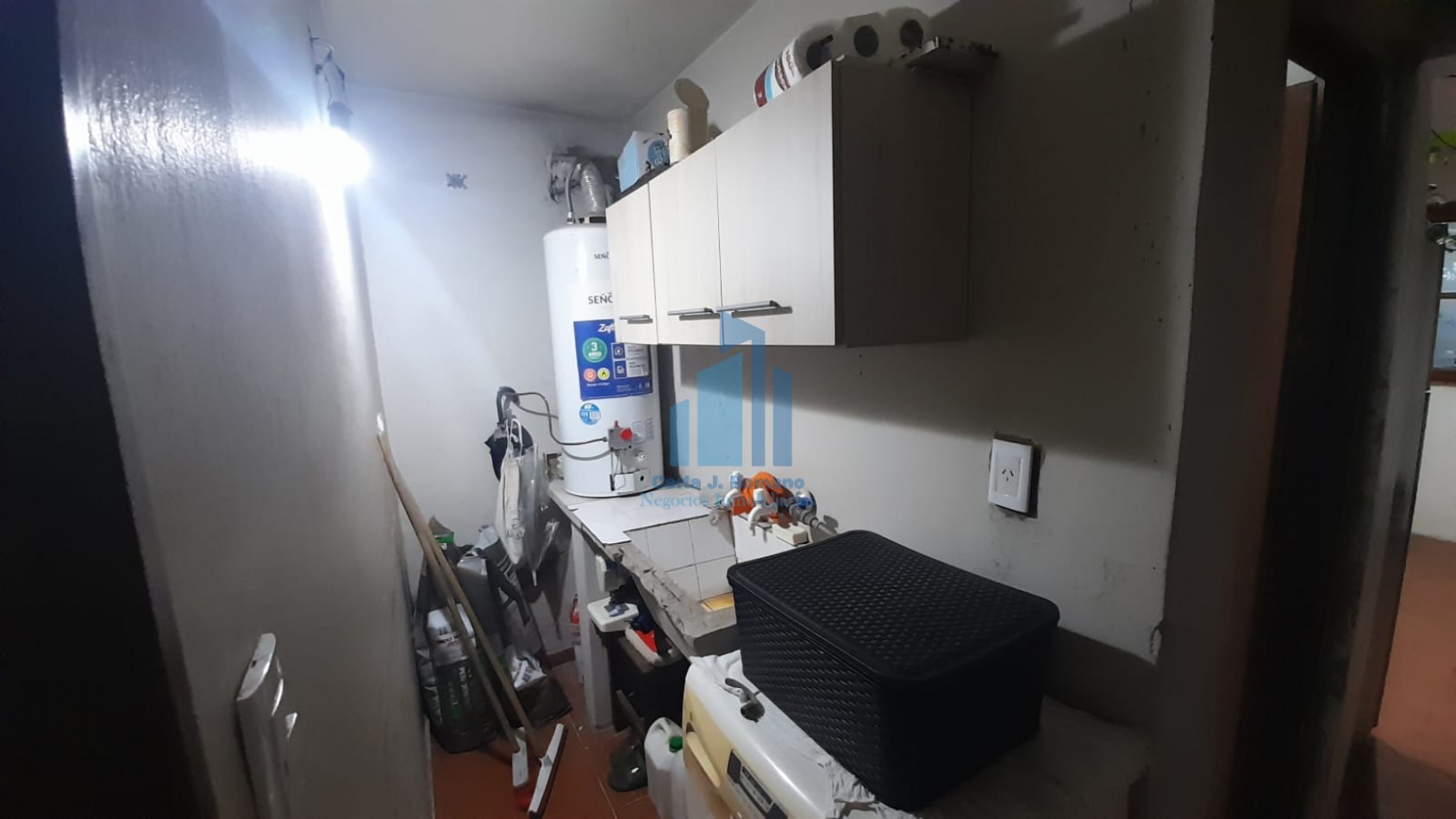 VENTA CASA 4 AMBIENTES CON COCHERA EN QUILMES 