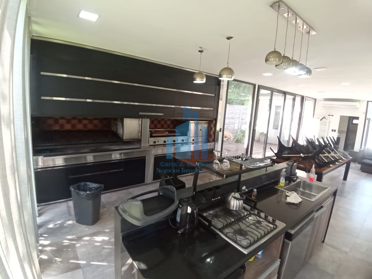 VENTA QUINTA 3AMBIENTES CON QUINCHO EN GRAL. RODRIGUEZ 