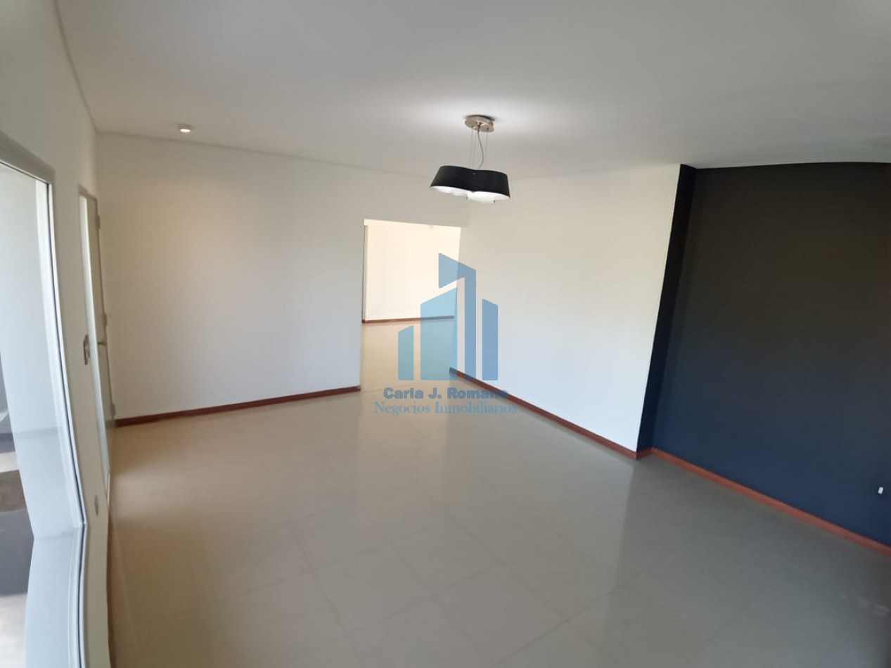 VENTA CASA 4 AMBIENTES EN COUNTRY SAN PATRICIO, MORENO 